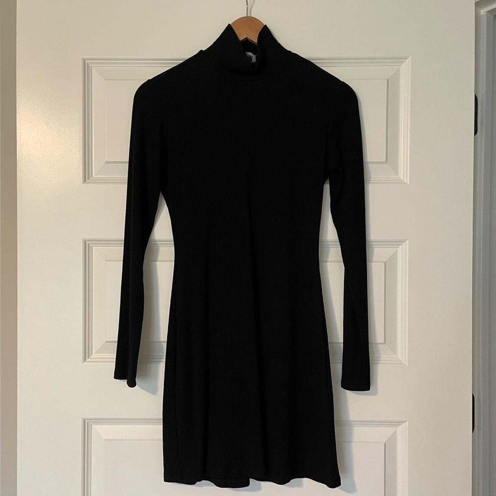 Ref Ribbed Turtleneck Sweater Dress
